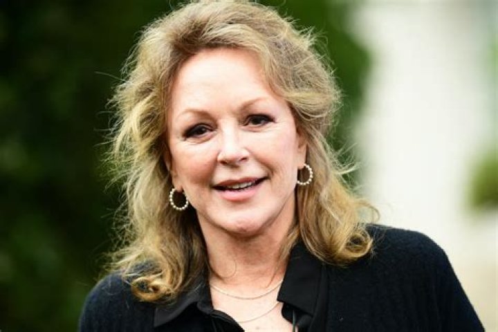 Bonnie Bedelia Net Worth: A Comprehensive Look at Her Wealth and Career