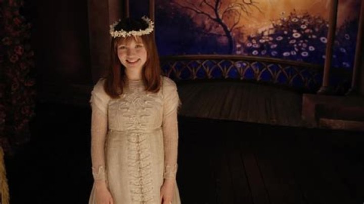 Emily Browning Embodies Violet Baudelaire in 'A Series of Unfortunate Events'