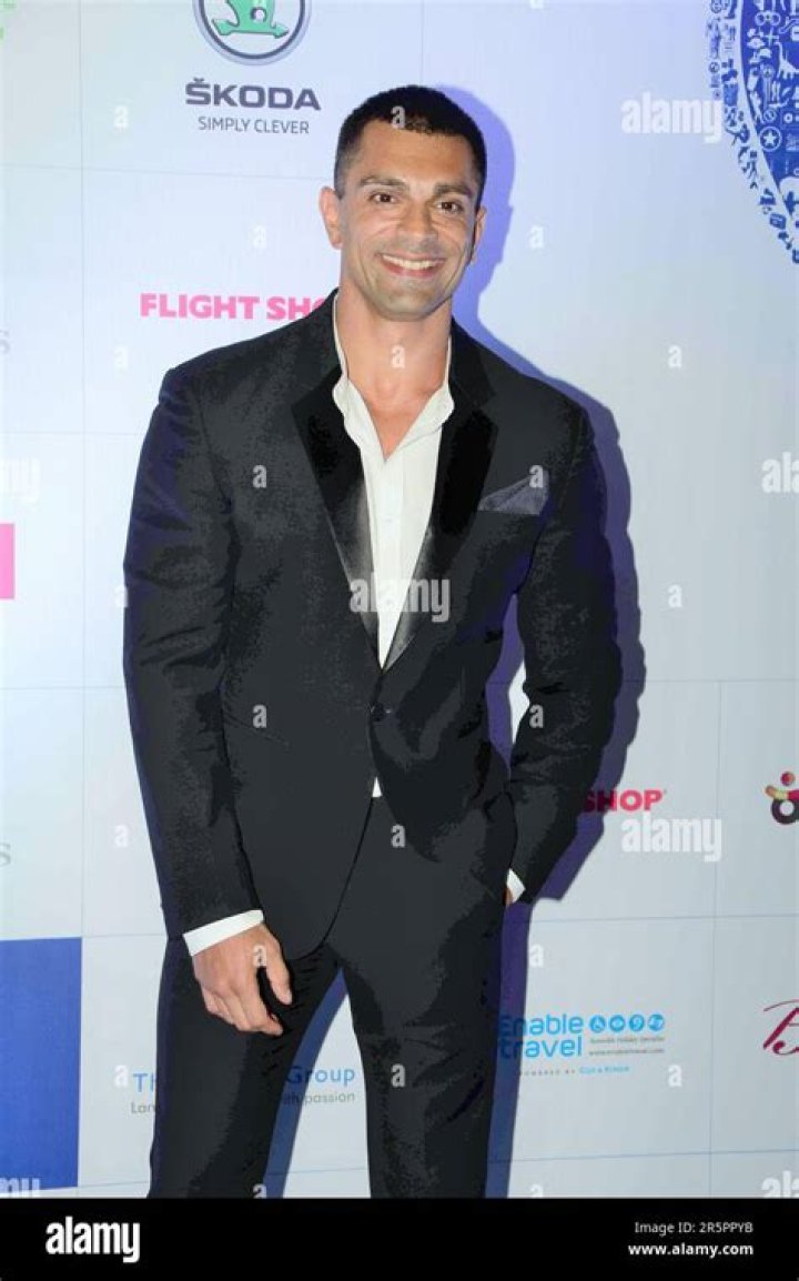 The Enigmatic Karan Singh Grover: A Charismatic Actor and Style Icon